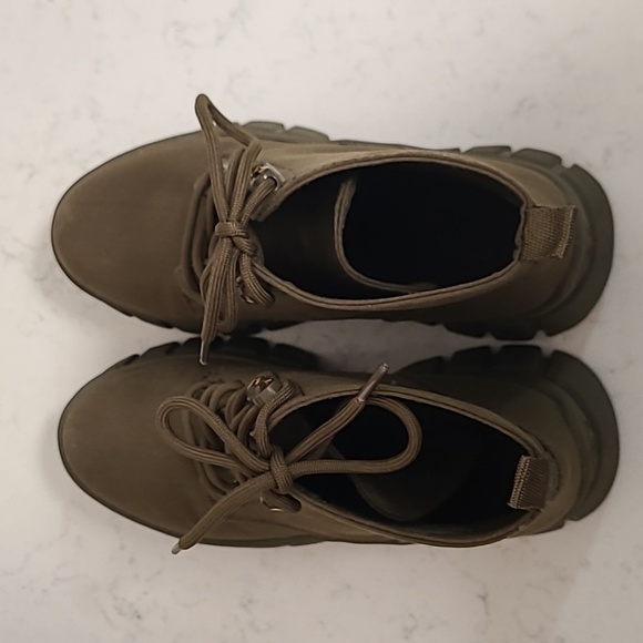Guess Lug sole canvas boot olive green size 6.5 - Picture 3 of 7